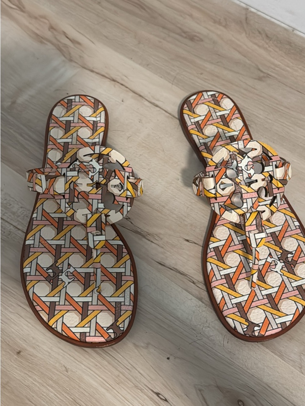 Tory Burch Multicolor Cutout Logo Slide Sandals - Orange, Yellow, White